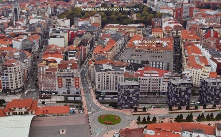 Spacious 2-Bedroom Apartment in the Heart of Oviedo