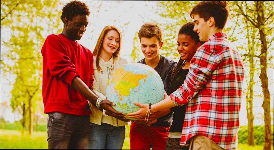 How to integrate into Spanish culture as a retiree - 11